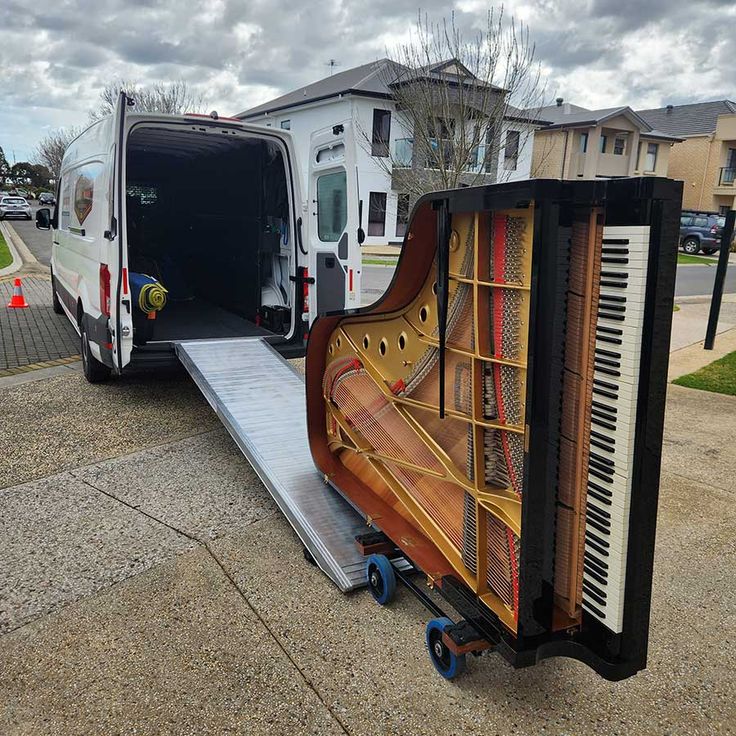 Long distance piano moving